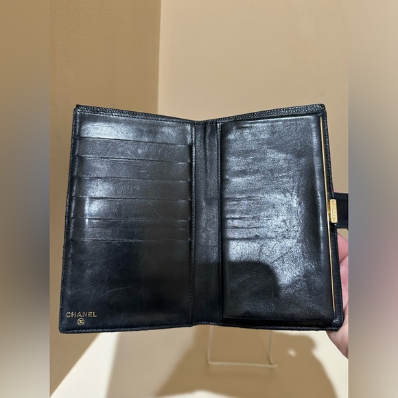 Chanel CC Timeless Caviar Vintage Wallet - Picture 5 of 16